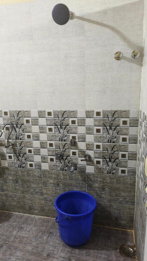 אויאיין Nain Guest House מראה חיצוני תמונה