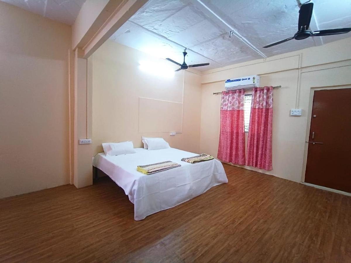 אויאיין Nain Guest House מראה חיצוני תמונה