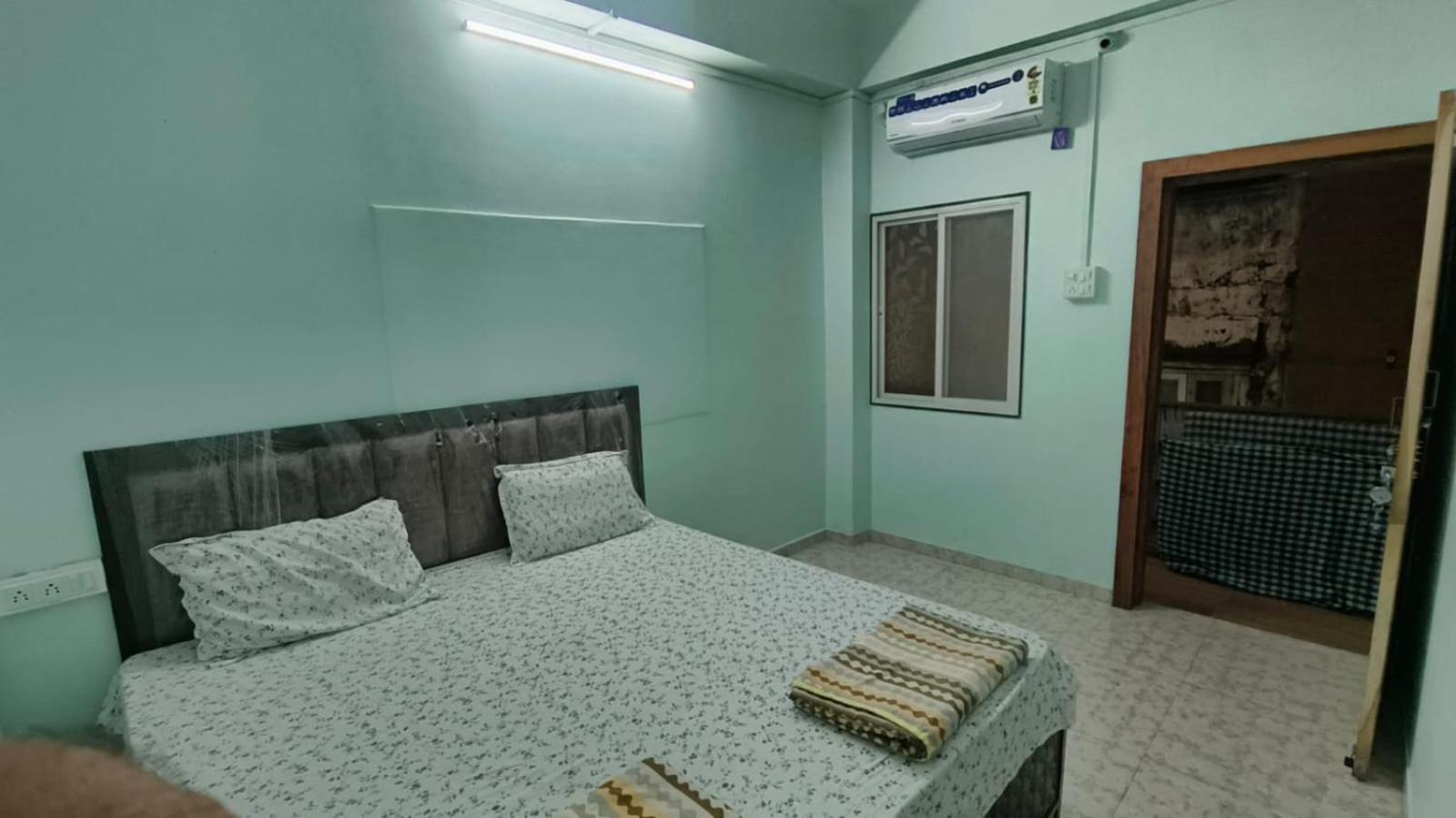 אויאיין Nain Guest House מראה חיצוני תמונה