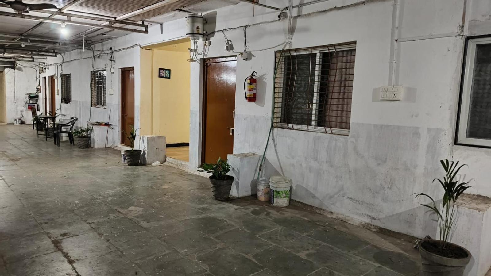 אויאיין Nain Guest House מראה חיצוני תמונה