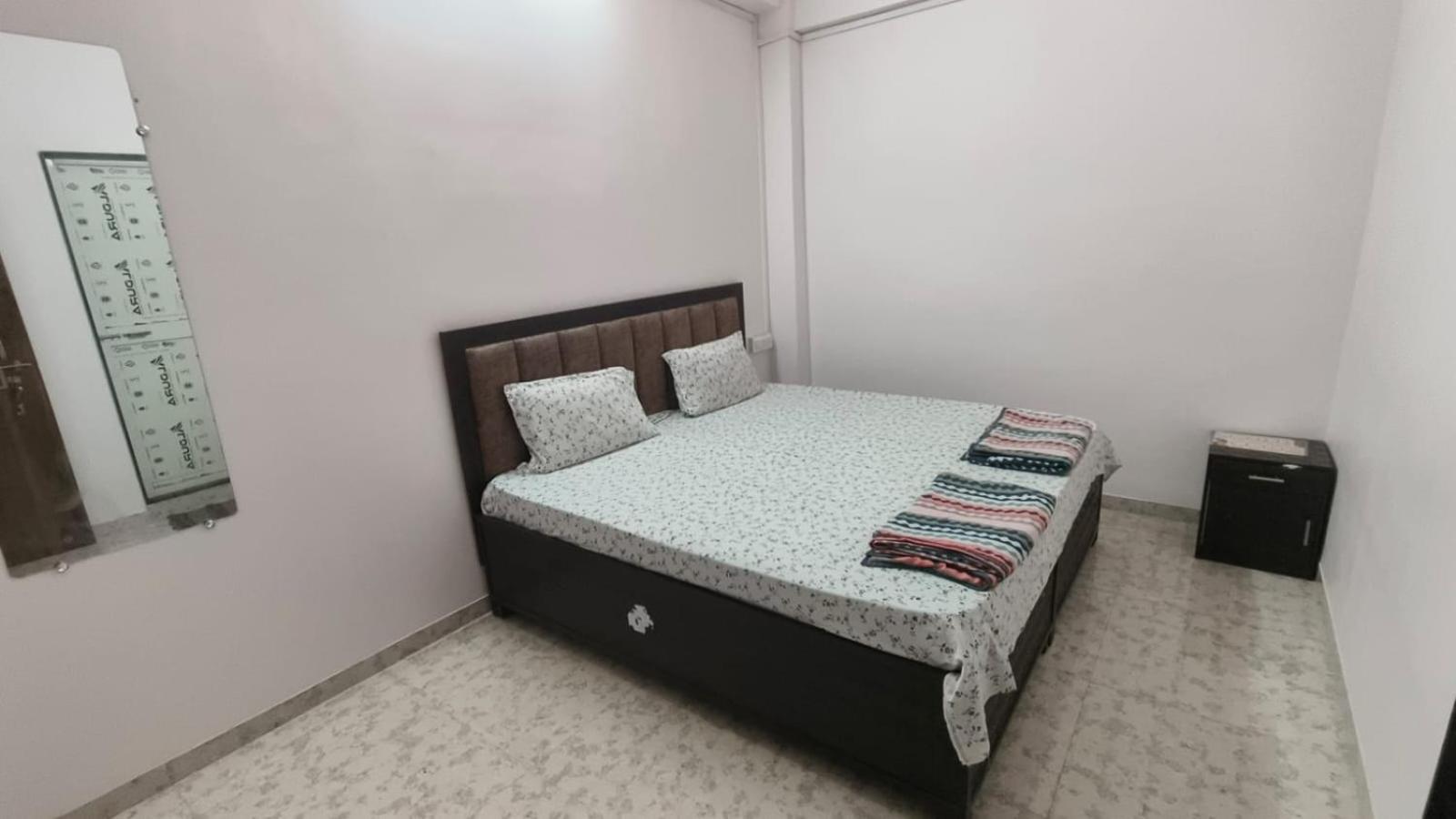 אויאיין Nain Guest House מראה חיצוני תמונה