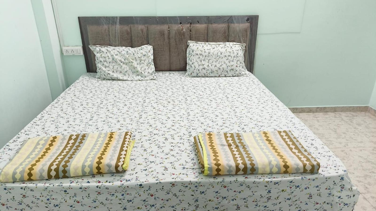 אויאיין Nain Guest House מראה חיצוני תמונה